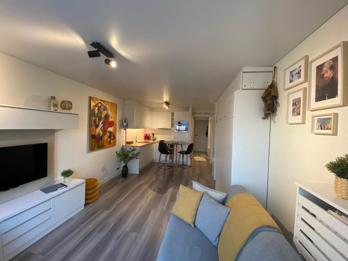 Moderne Studio Aan Zee Appartamento Ostenda Esterno foto